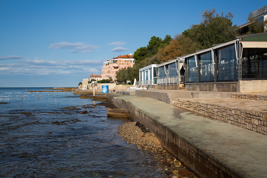 Restaurant am Meer, Altstadt, Novigrad, Kroatien, Europa