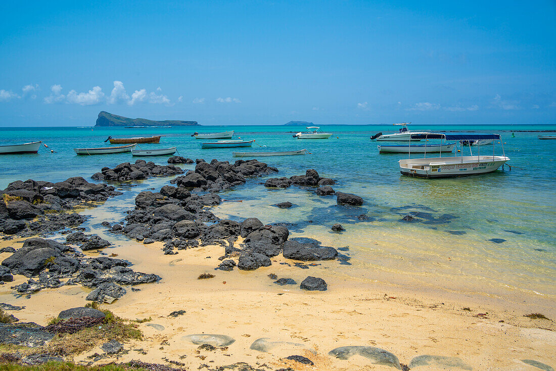 View of beach and turquoise Indian Ocean on sunny day in Cap Malheureux, Mauritius, Indian Ocean, Africa