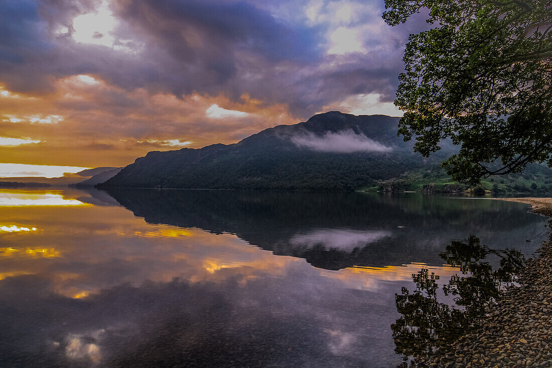 Sunrise from Ullswater in the Lake District National Park, UNESCO World Heritage Site, Cumbria, England, United Kingdom, Europe