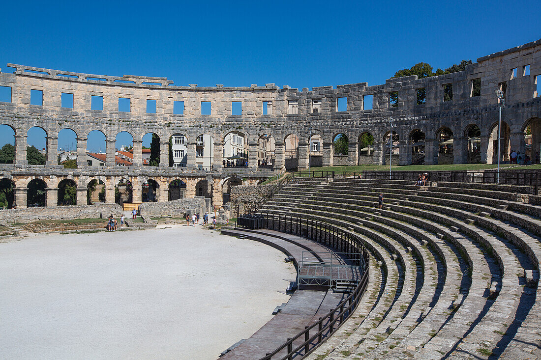 Pula Arena, Römisches Amphitheater, erbaut zwischen 27 v. Chr. und 68 n. Chr., Pula, Kroatien, Europa