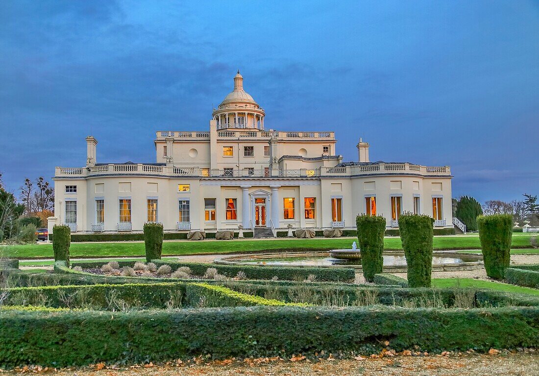 Stoke Park Hotel, venue for the iconic golf match between James Bond and Goldfinger in the 1964 film Goldfinger, Stoke Poges, Buckinghamshire, England, United Kingdom, Europe