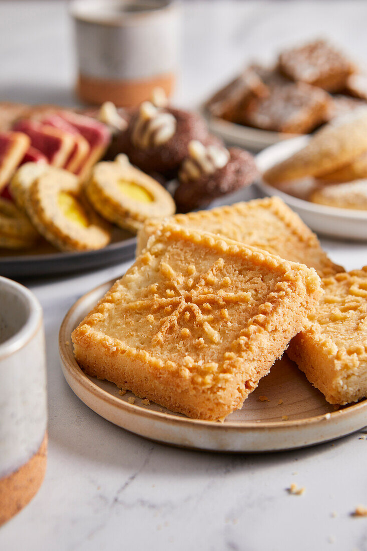 Plate with various Christmas biscuits