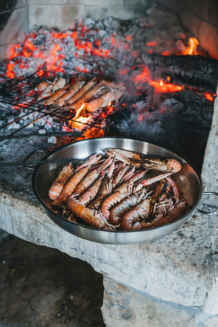 Shrimps on the barbecue grill