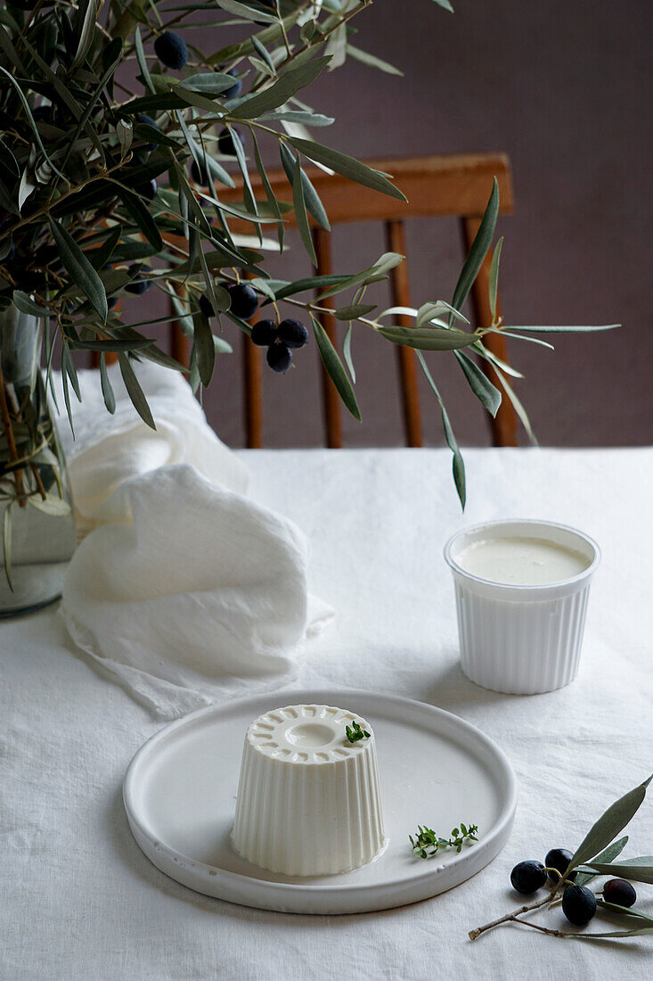 Cream cheese from Burgos, Spanish white cheese. Natural linen tablecloth