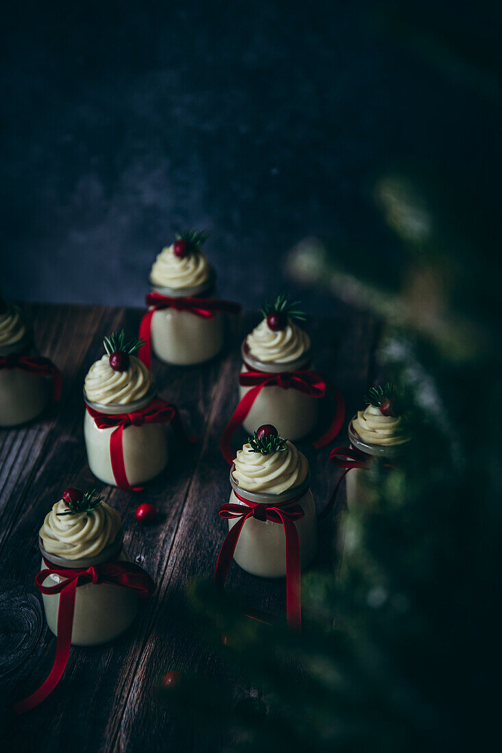 Modern mini Christmas desserts in mini glasses