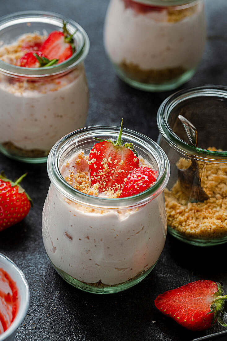 Unbaked strawberry cheesecake jars