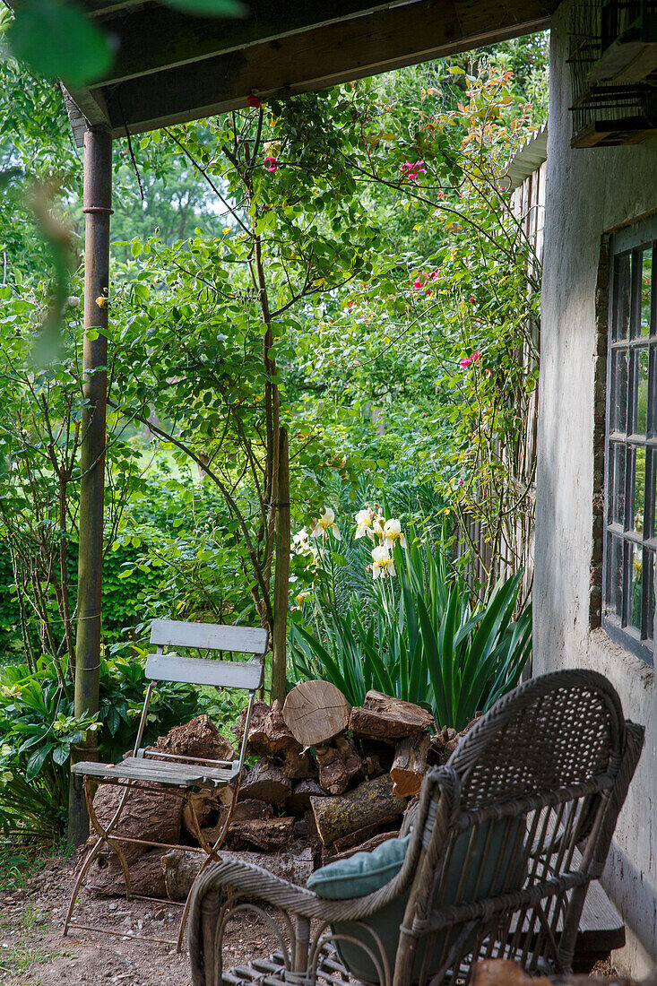 Covered seating area with garden view