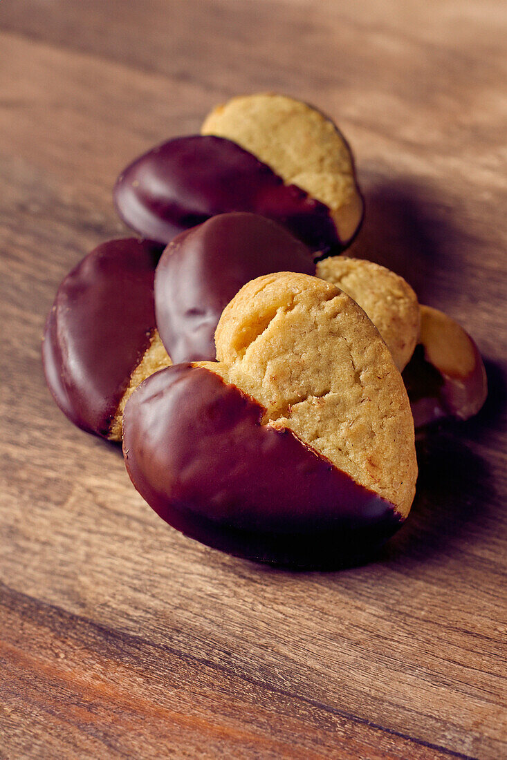 Heart-shaped biscuits with chocolate icing