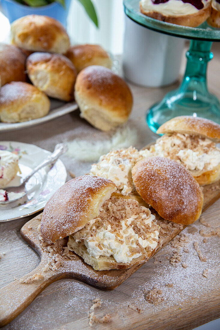 Sweet buns with cream filling