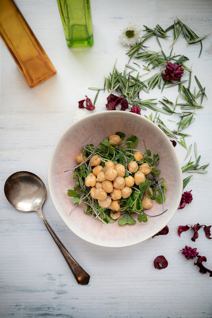Chickpeas and herbs