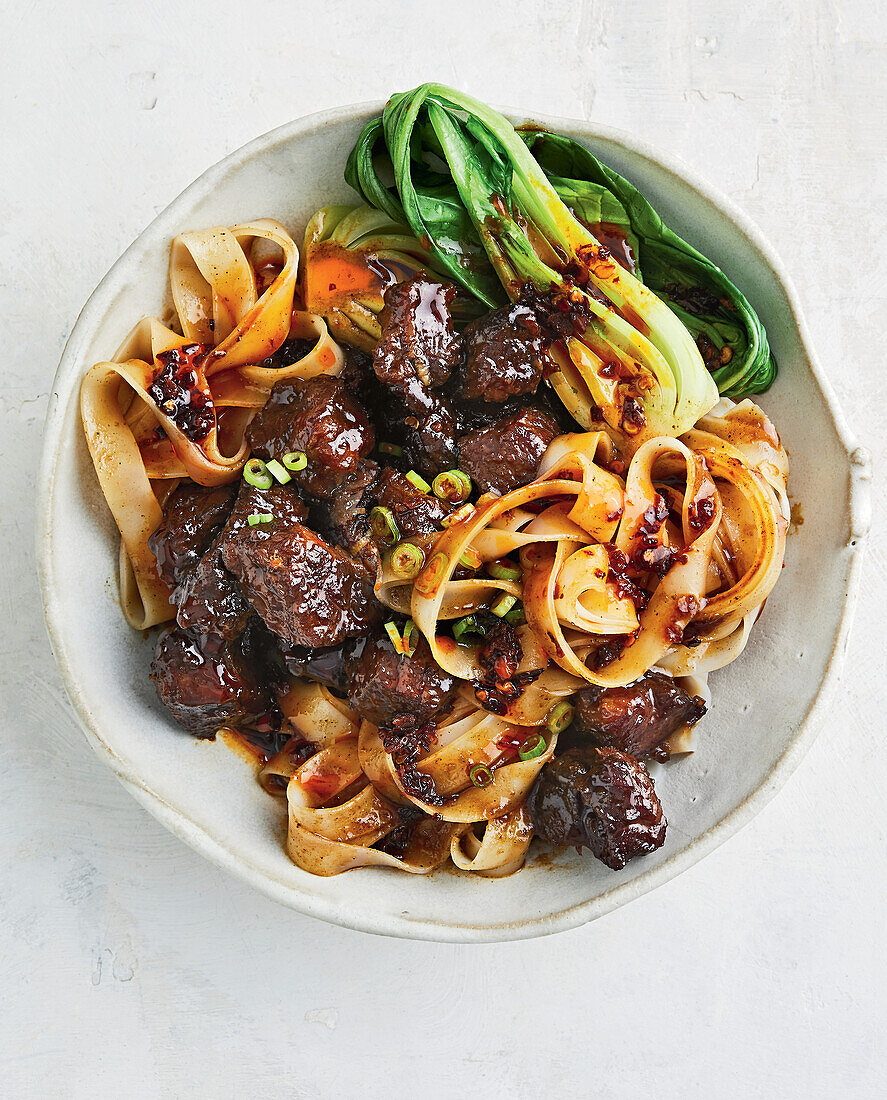 Taiwanese beef curry with noodles from the slow cooker