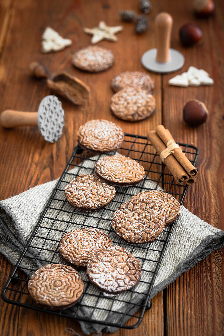 Cinnamon biscuits with embossed pattern