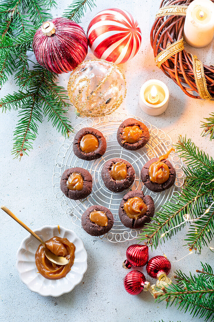 Chocolate thumbprints with caramel