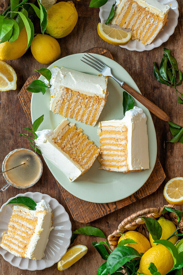 Lemon layer cake with almond meringue