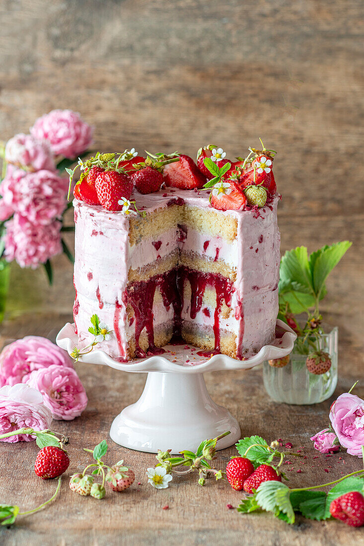 Strawberry cake