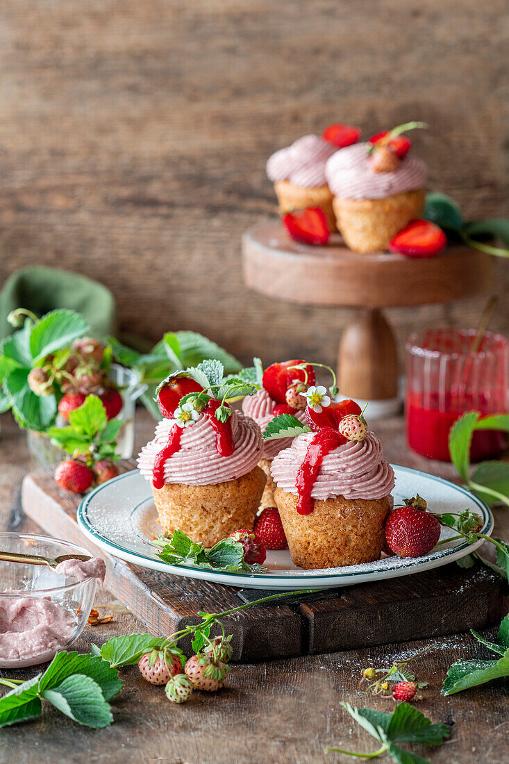 Strawberry cupcakes