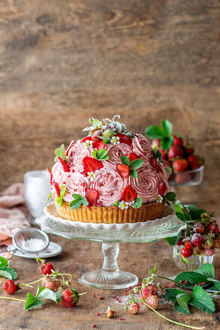 Erdbeer-Kuppelkuchen mit Frangipane