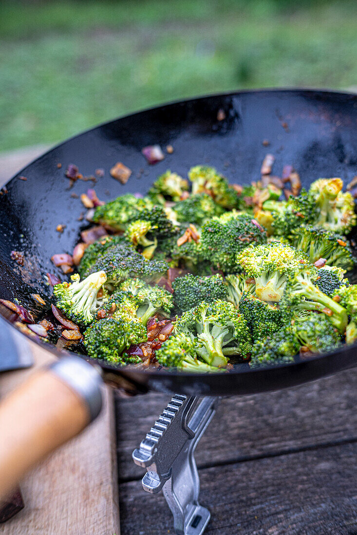 Wok-frying broccoli