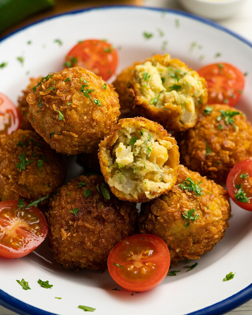 Vegan chickpea croquettes with onions