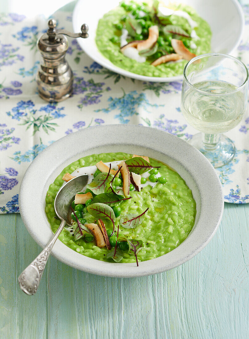 Creamy pea risotto with coconut yoghurt dip