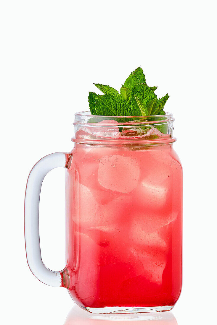 Strawberry lemonade with ice