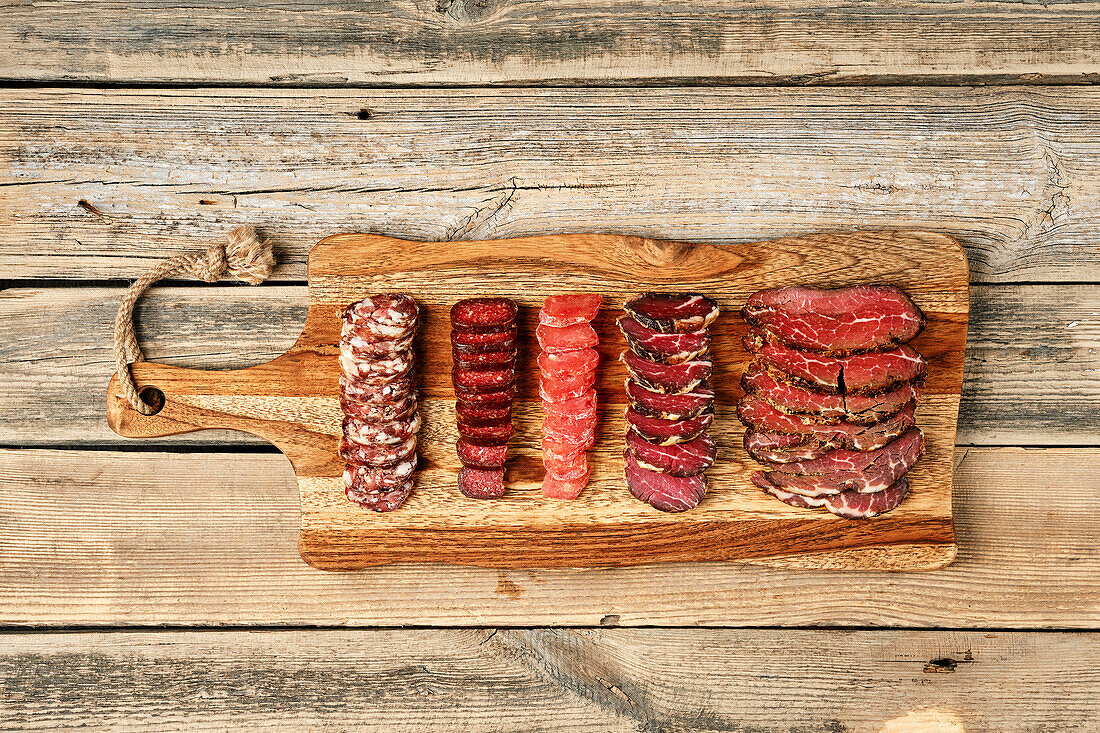 Various air-dried meats and sliced sausages