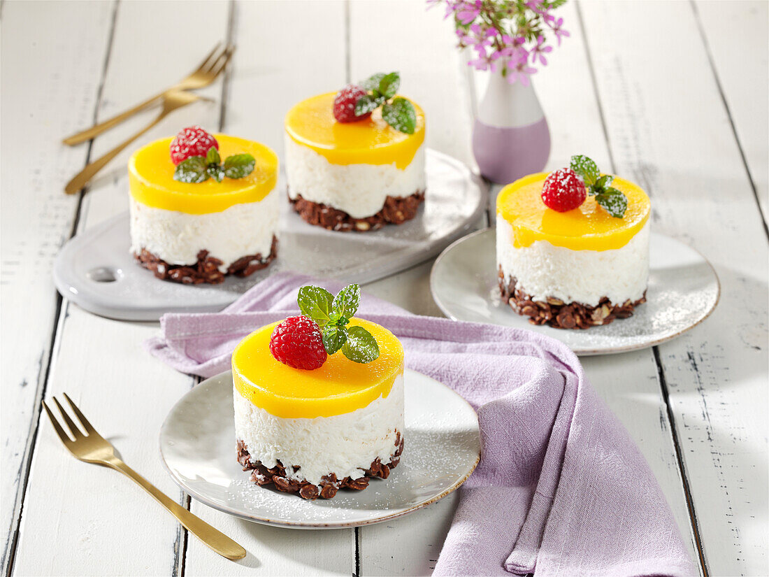  Fruity rice pudding tarts, peaches 