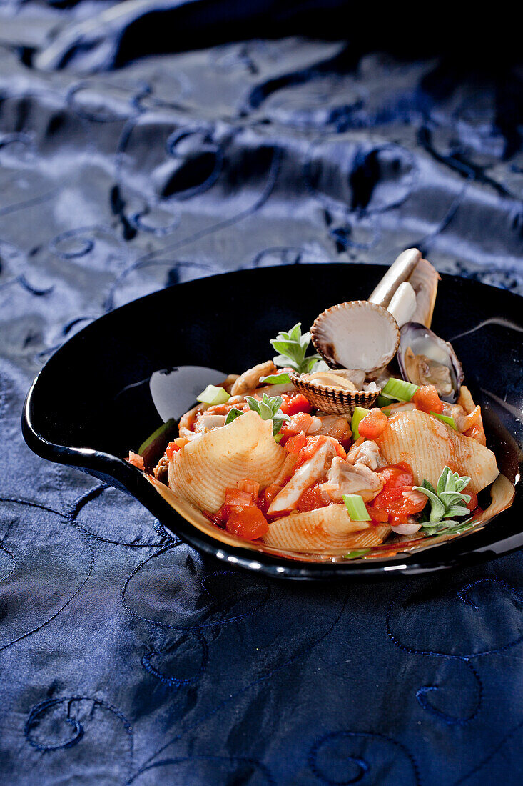 Mussel pasta with mussels