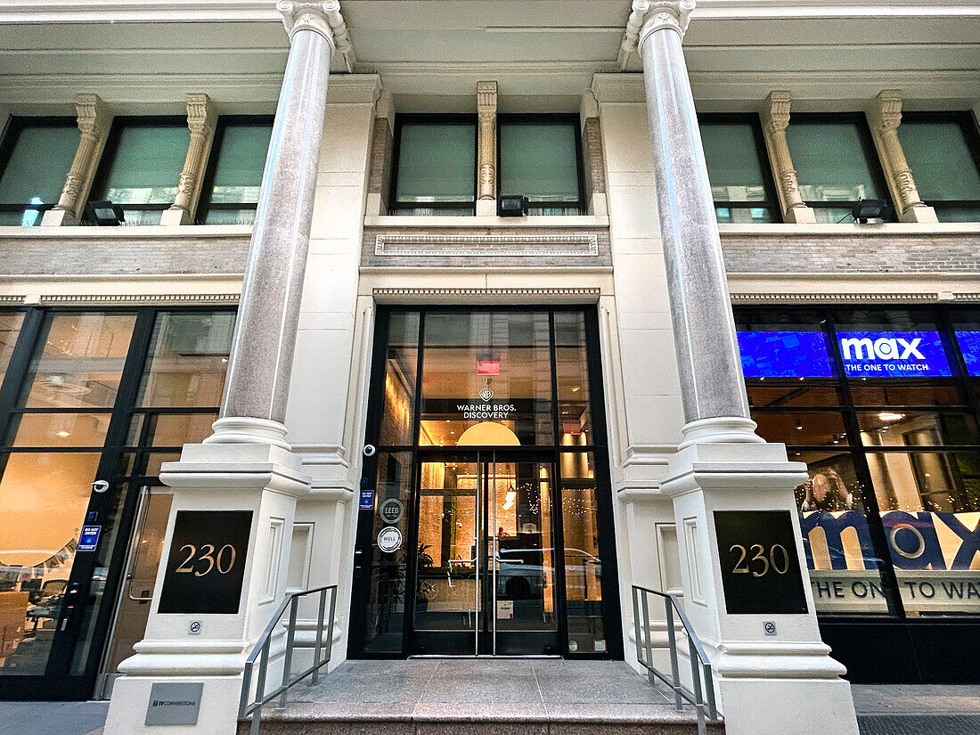 Warner Bros. Discovery building, 230 Park Avenue South, New York City, New York, USA