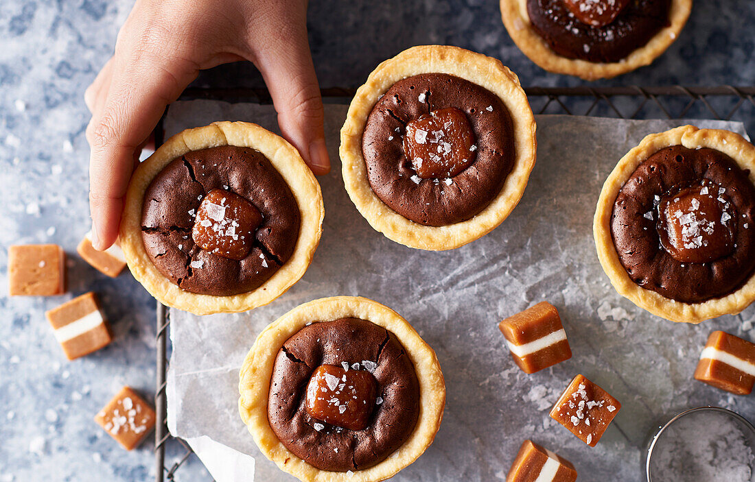 Chocolate fudge caramel tartlets