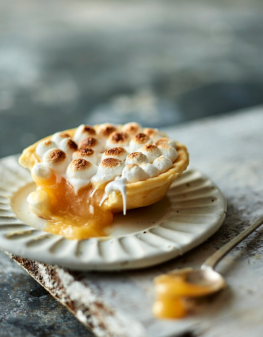 Lemon meringue pie