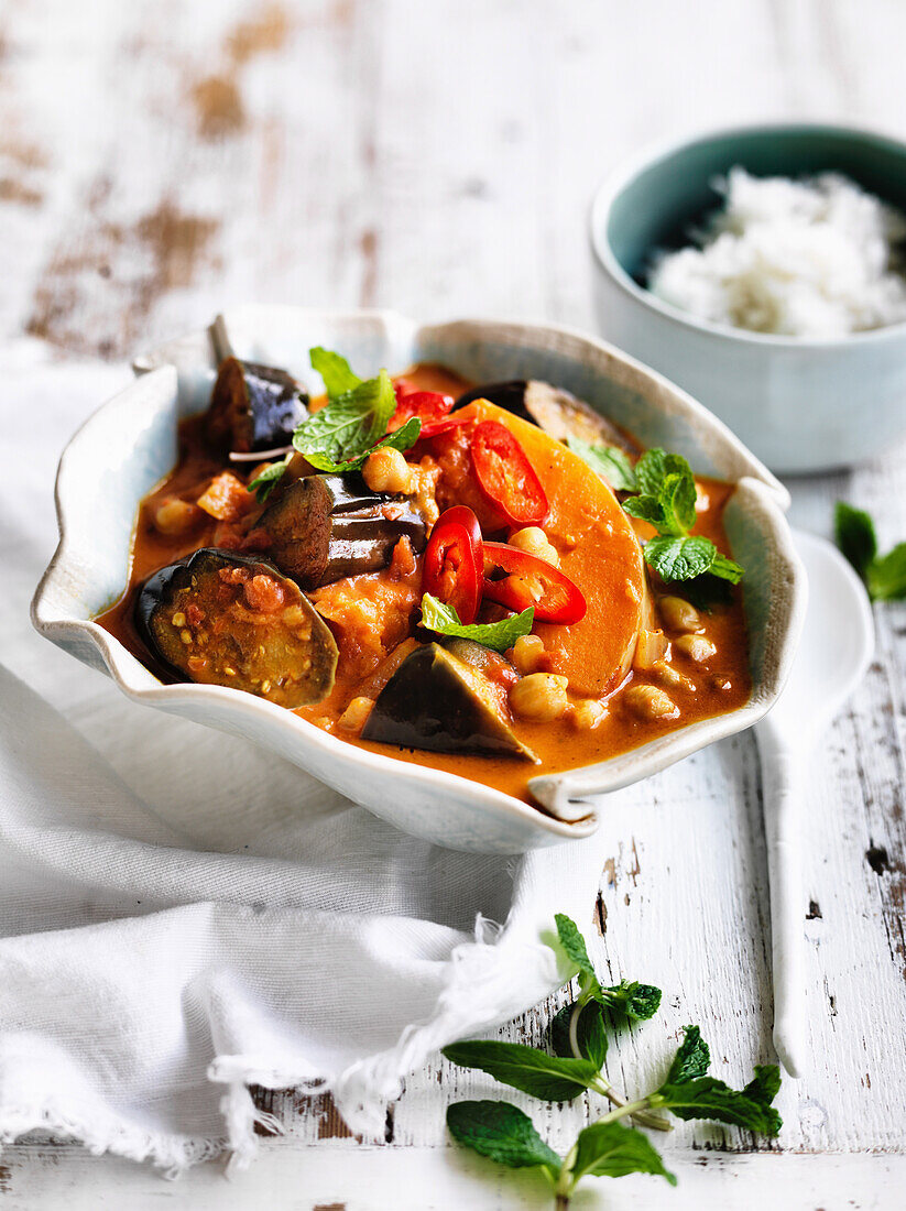 Vegetable curry with chickpeas, eggplant and pumpkin