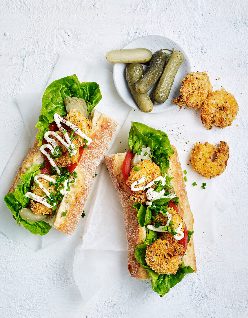 Spicy shrimp po-boys