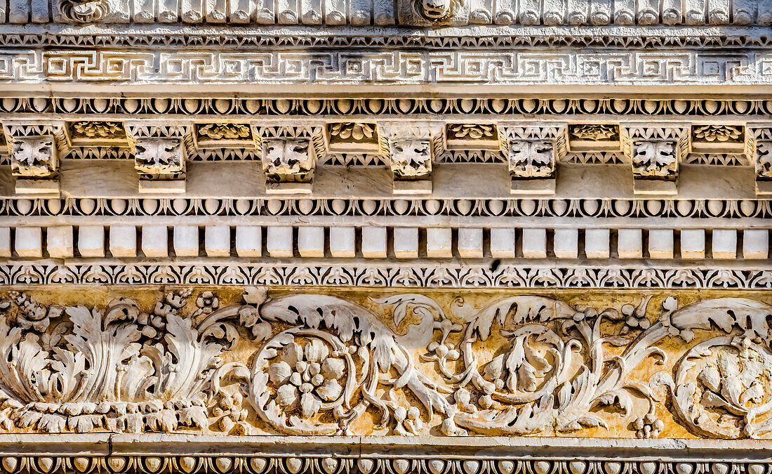 Decorations Maison Carree, Nimes, Gard, France. Temple created in 7 AD.