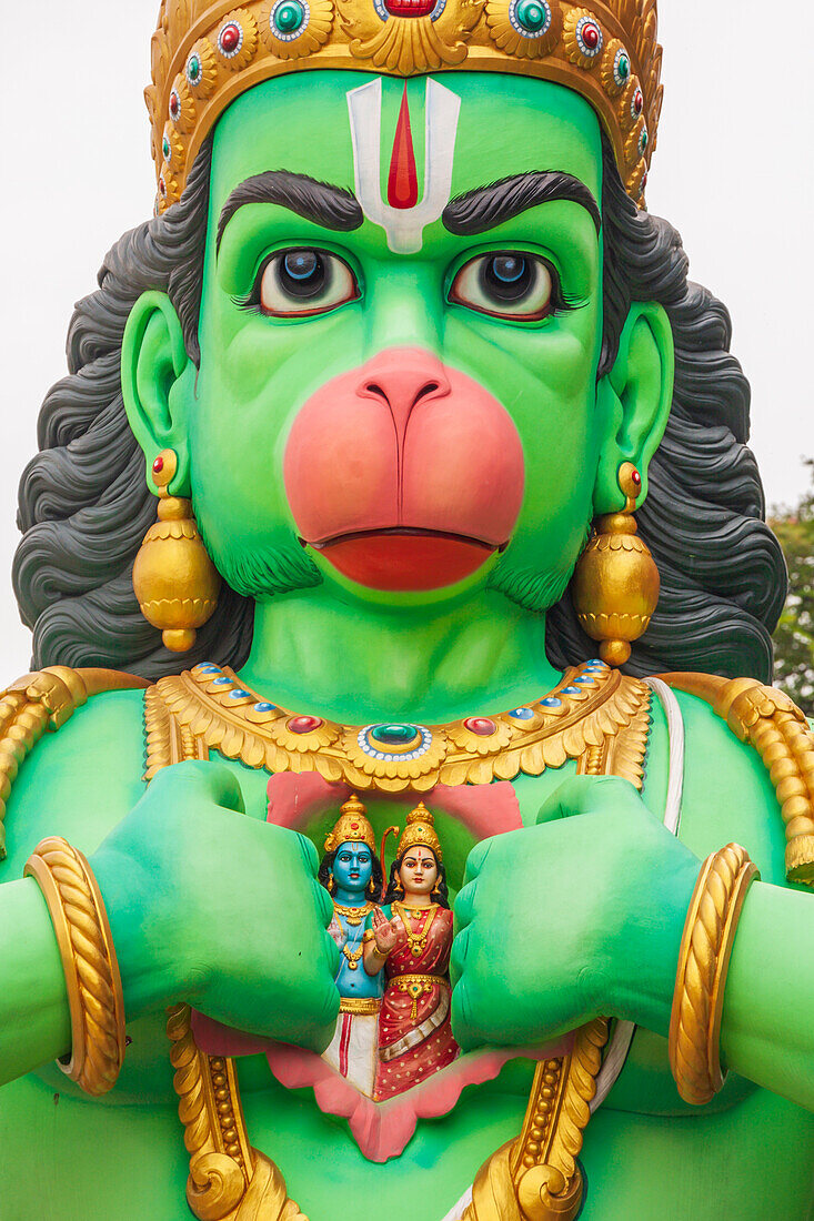 Kuala Lumpur, Westmalaysia. Batu-Höhlen. Statue des Gottes Hanuman.