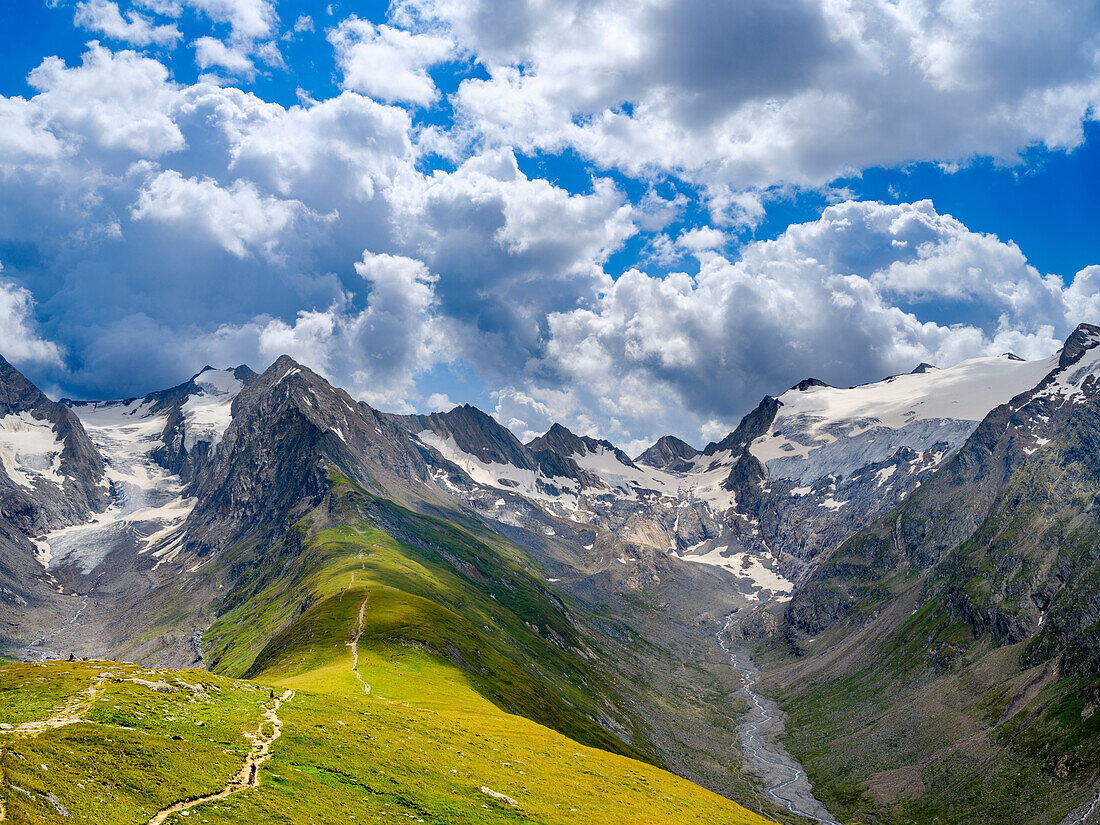 Rotmoostal und Gaisbergtal von der Hohen Mut aus gesehen, Otztaler Alpen im Naturpark Otztal. Europa, Österreich, Tirol