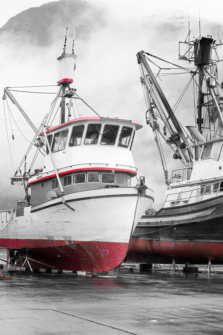 Alaska, Valdez. Fischerboote auf dem Trockendock. Künstlerisches Rendering.