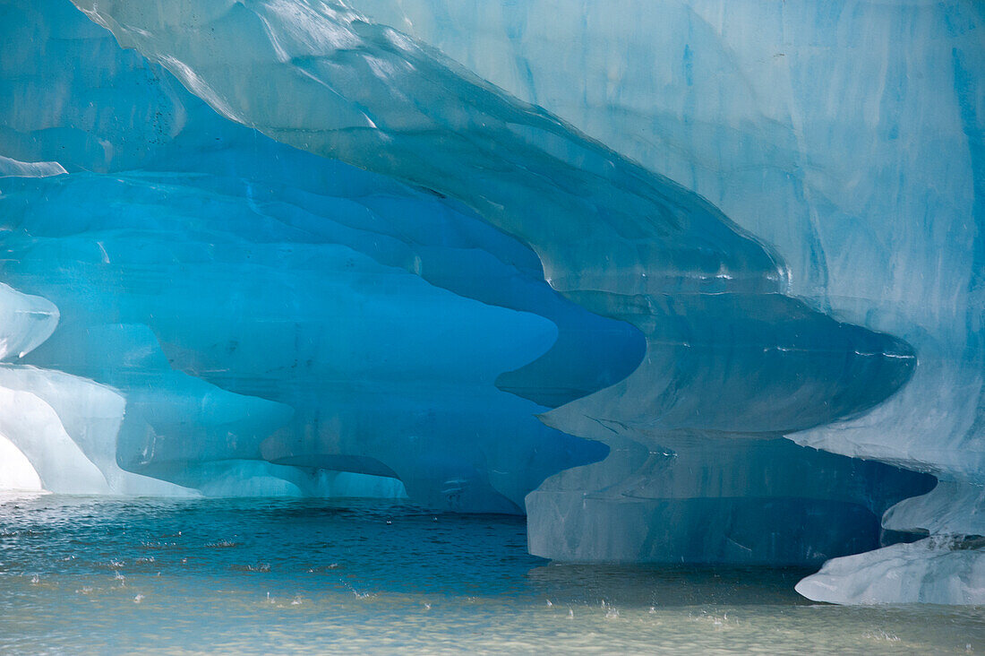 Melting patterns are amazing on this iceberg in Shakes Lake.