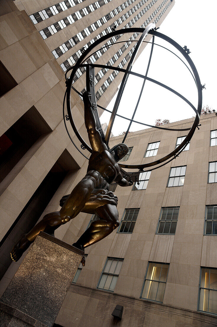 The Atlas Statue At Rockefeller Center