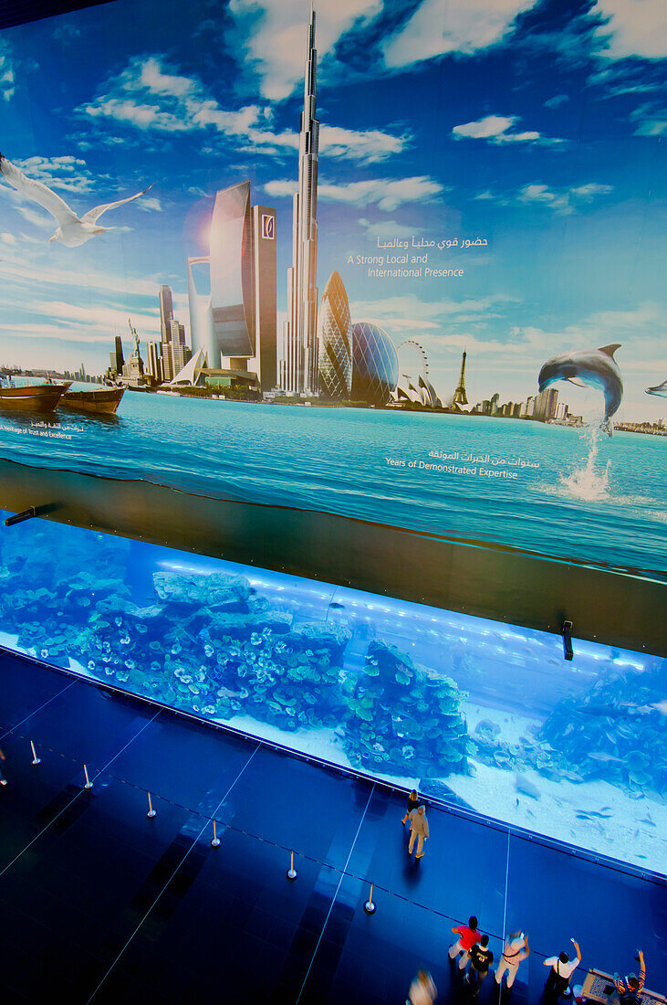 Aquarium, Dubai Mall Innenansicht, Dubai, Uae
