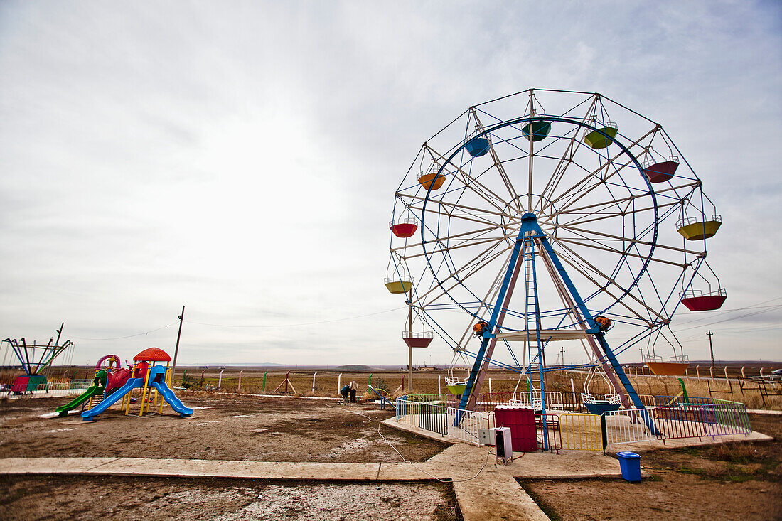 Funfair Rides And Ferris Wheel In Iraqi Kurdistan, Iraq