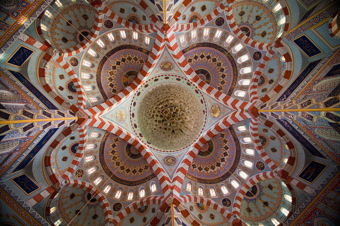 Details Of The Ceiling In The Jalil Khayat Mosque In Erbil, Iraqi Kurdistan, Iraq