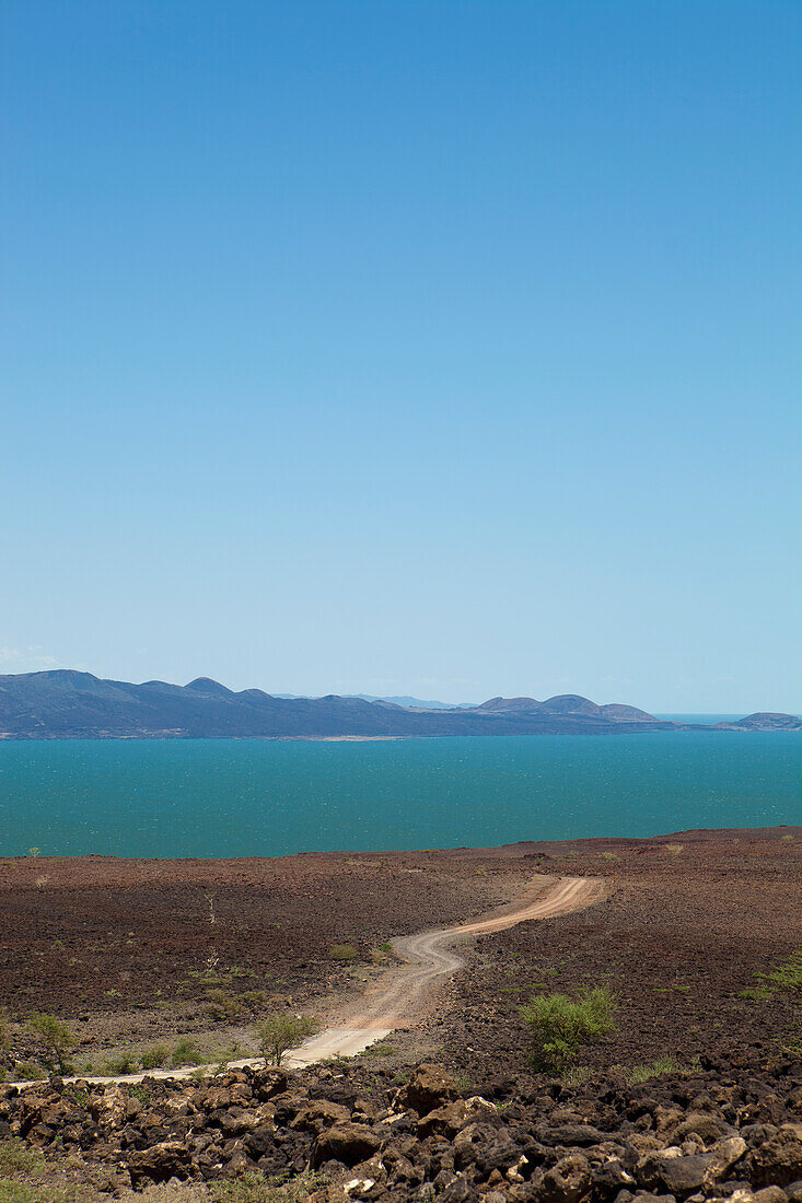 Kenia, Karge Landschaft um Loyangalani; Turkana-See