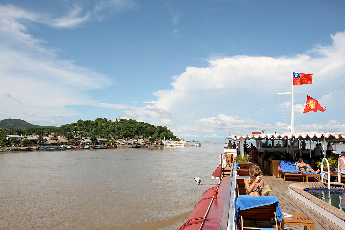 Straße nach Mandalay Kreuzfahrt auf dem Irrawaddy-Fluss; Birma