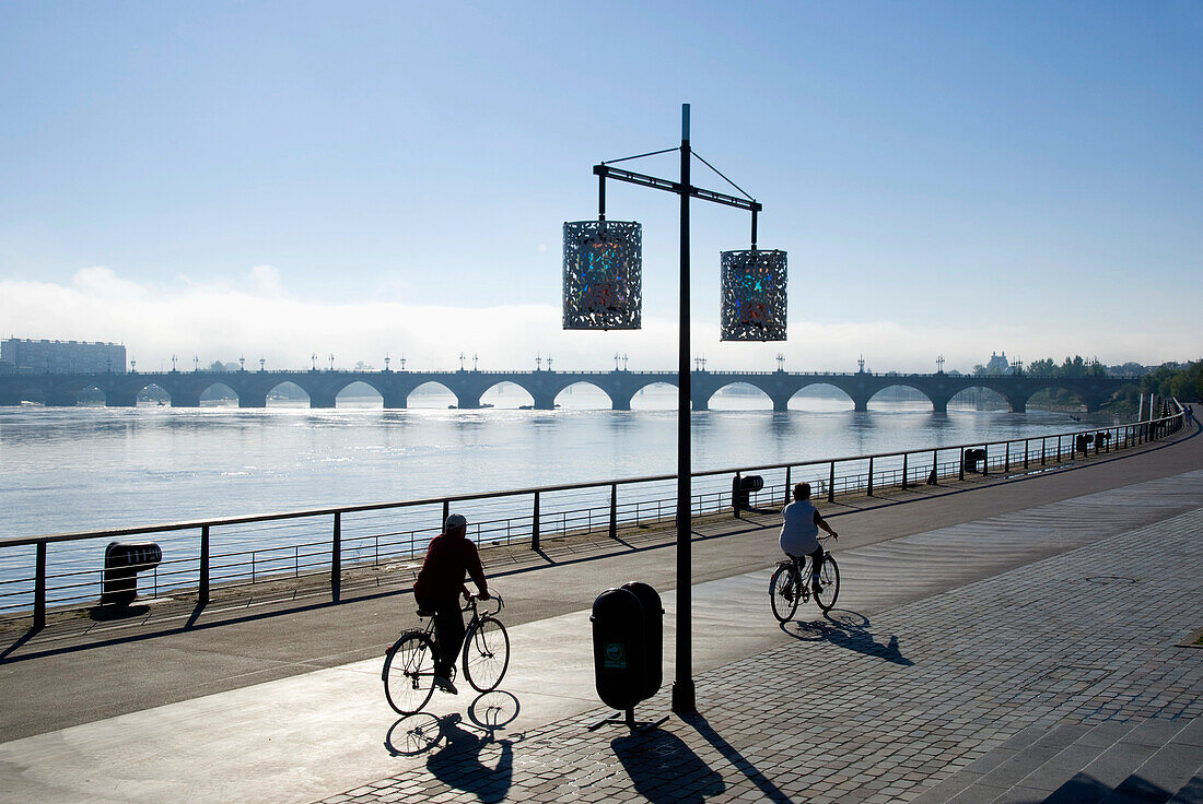 Europe, France, Bordeaux, riverside gironde cyclist