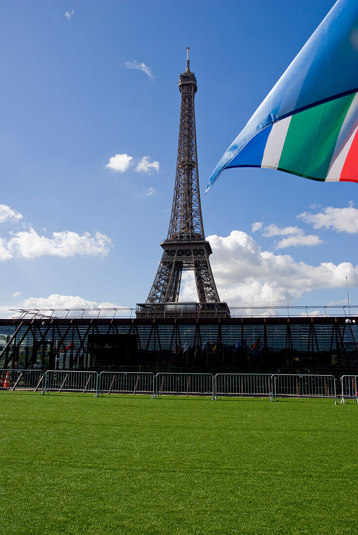 France, paris, eiffel tower from quai branly museum