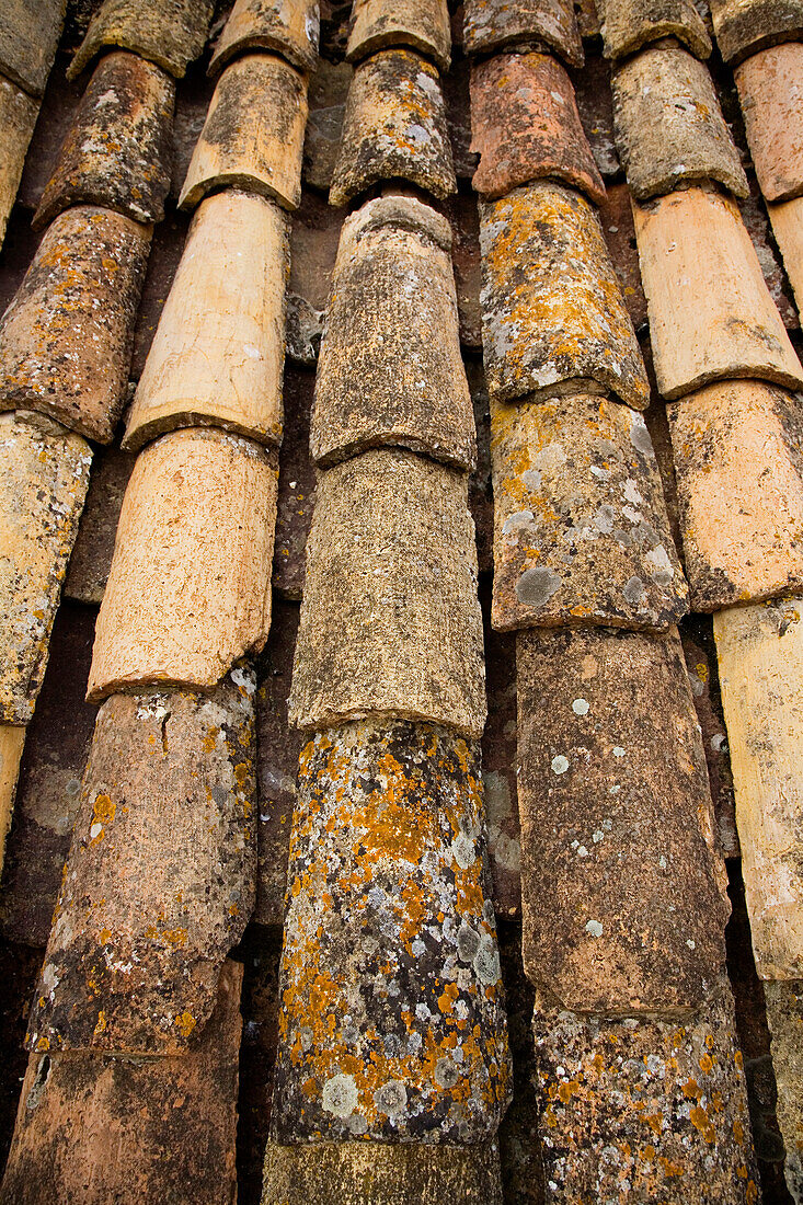 Nahaufnahme von alten Dachziegeln Dubrovnik,Kroatien