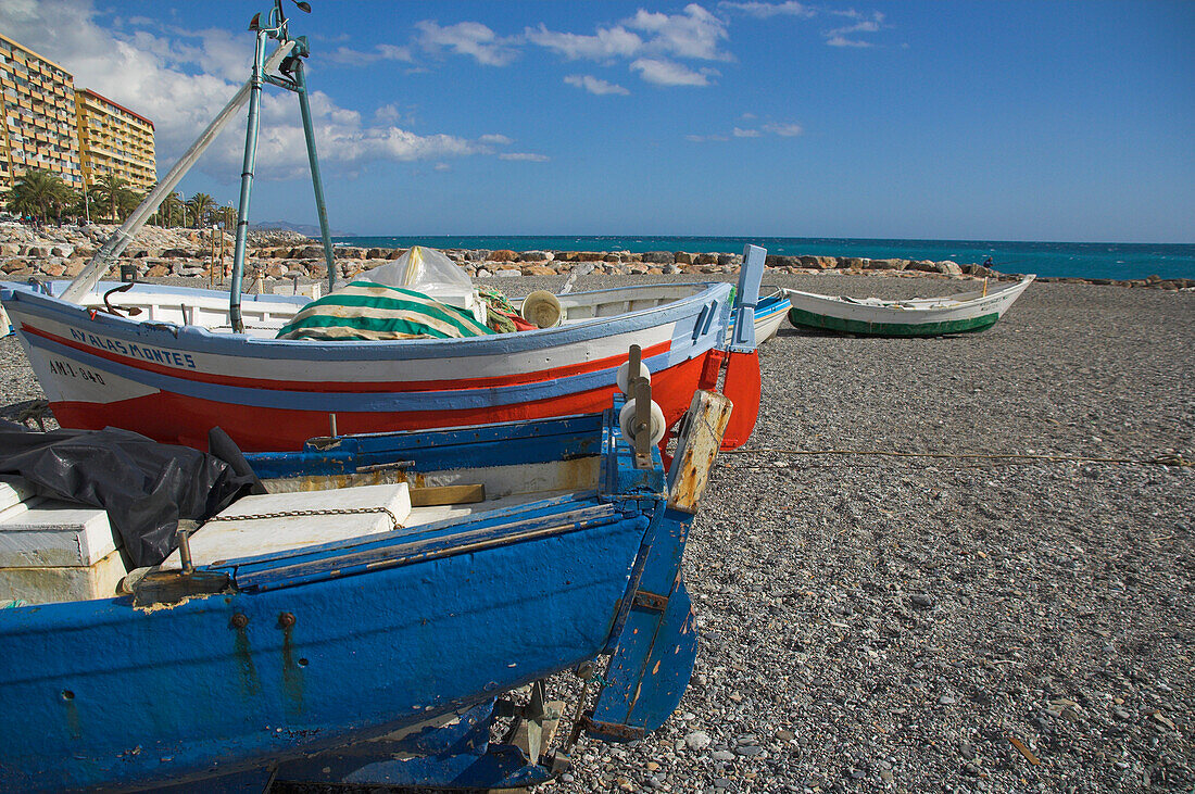 Europa, Spanien, Andalusien, Almunecar Strand Fischerboot