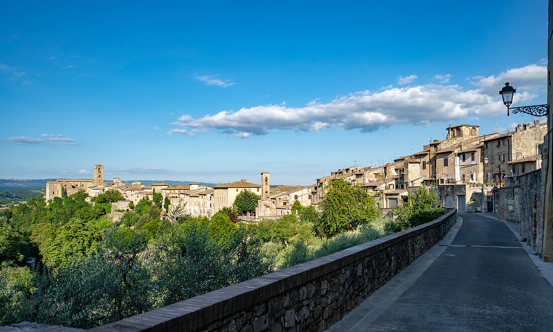 Walkway through the old town of Colle di Val d'Elsa; Tuscany, Italy