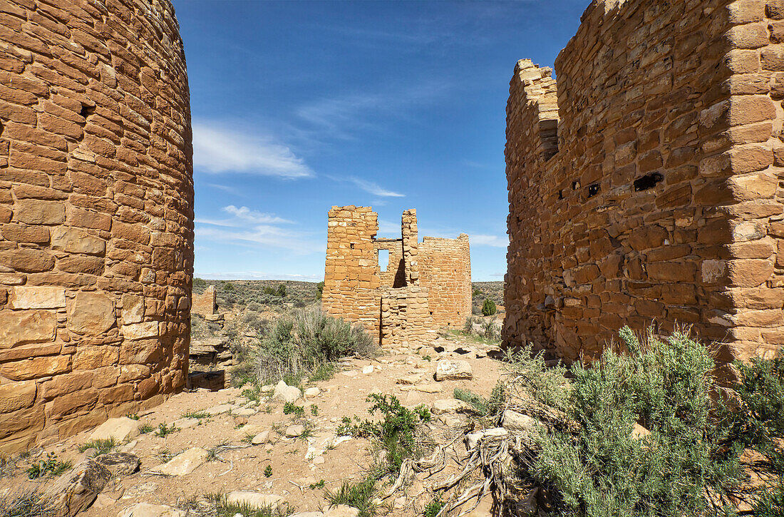 Ancestral Puebloan ruins of Hovenweep Castle in the Hovenweep National Monument on the border of Colorado and Utah; Colorado, Utah, United States of America